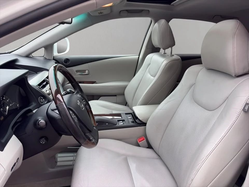 2011 Lexus RX 3rd Gen - Image 8 of 19