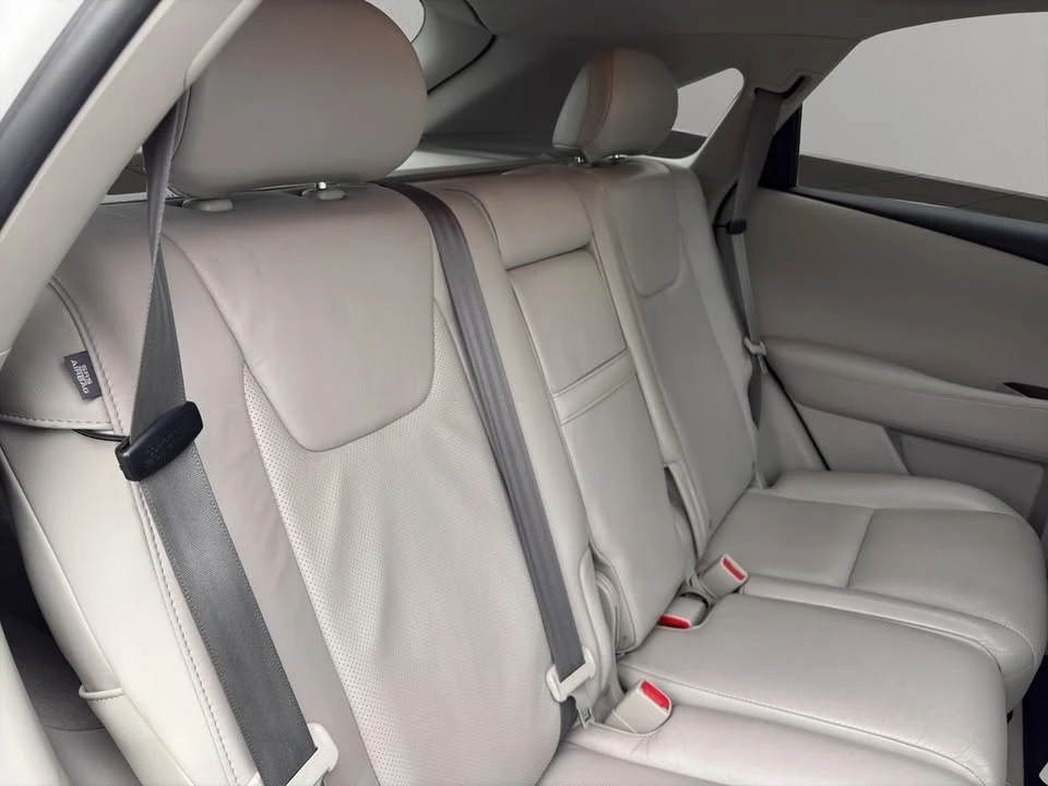 2011 Lexus RX 3rd Gen - Image 18 of 19