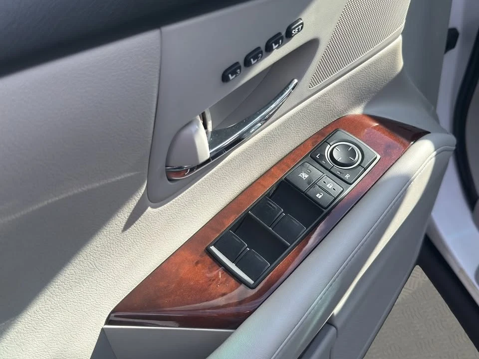 2011 Lexus RX 3rd Gen - Image 9 of 19