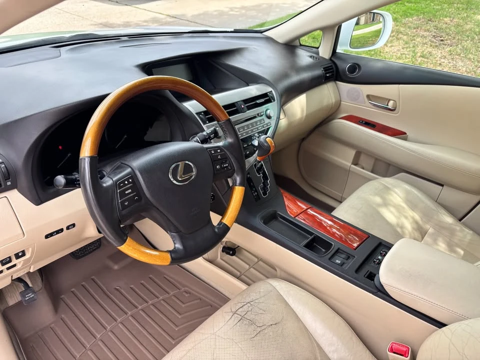 2011 Lexus RX 3rd Gen - Image 7 of 11