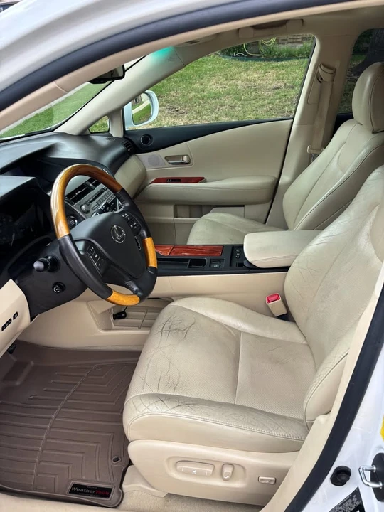 2011 Lexus RX 3rd Gen - Image 5 of 11