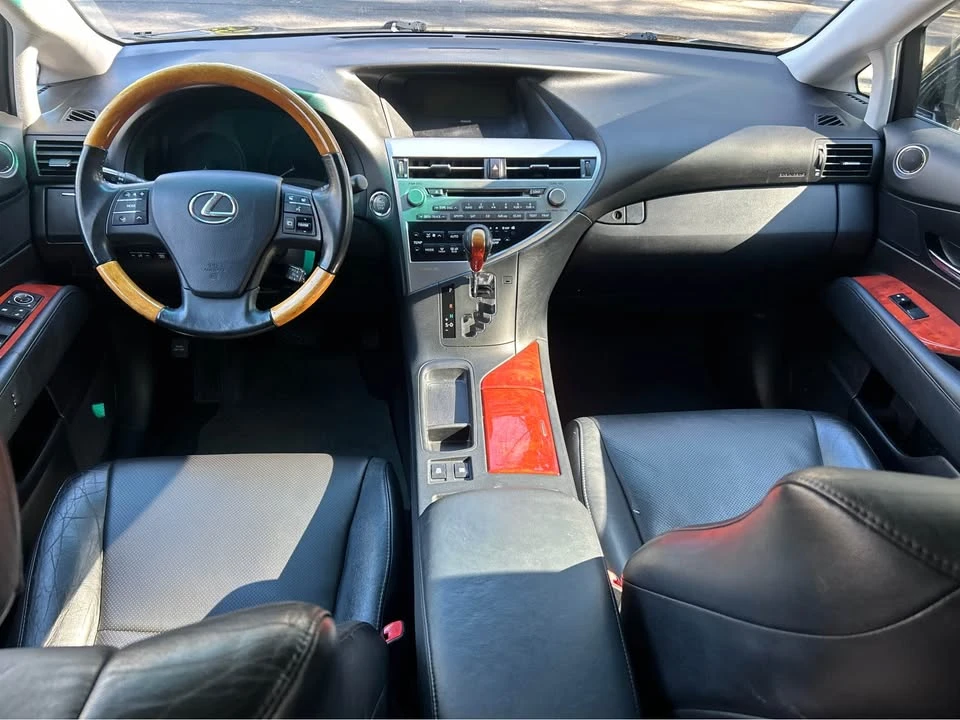 2011 Lexus RX 3rd Gen - Image 12 of 17