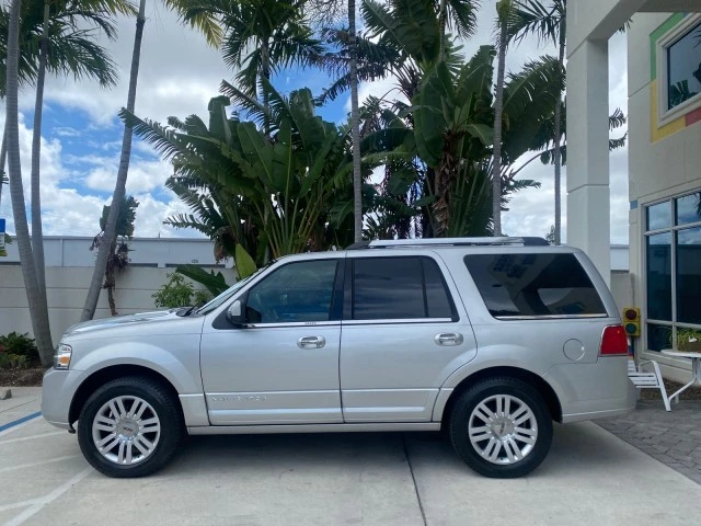 2011 Lincoln Navigator 3rd Gen - Image 5 of 21