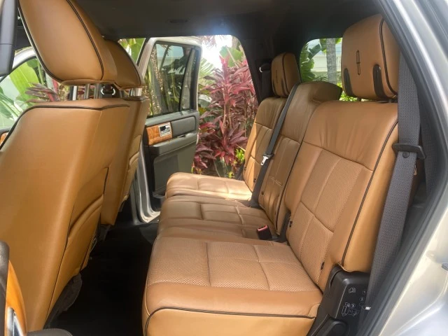 2011 Lincoln Navigator 3rd Gen - Image 15 of 21