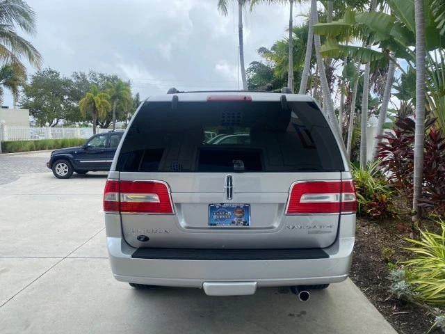 2011 Lincoln Navigator 3rd Gen - Image 7 of 21