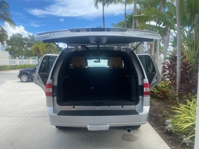 2011 Lincoln Navigator 3rd Gen - Image 16 of 21
