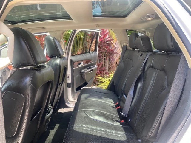2011 Lincoln MKX - Image 15 of 21