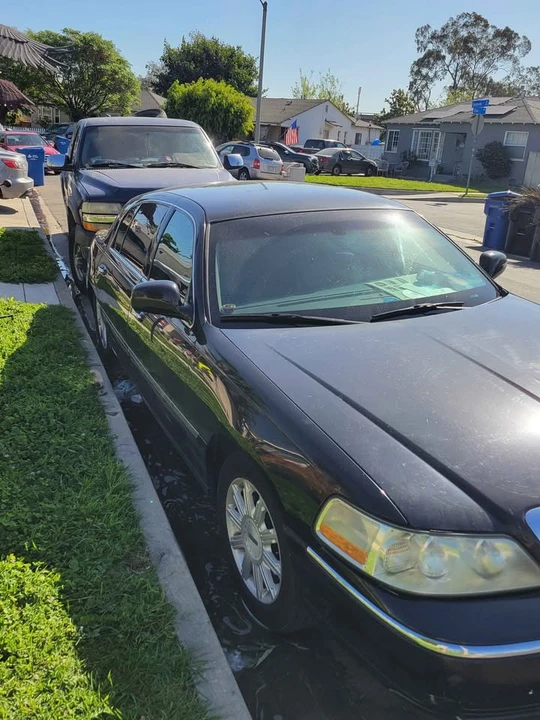 2011 Lincoln Continental - Image 3 of 11