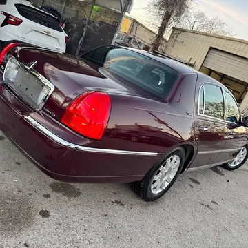 2011 Lincoln Continental Black Label Sedan 4D
