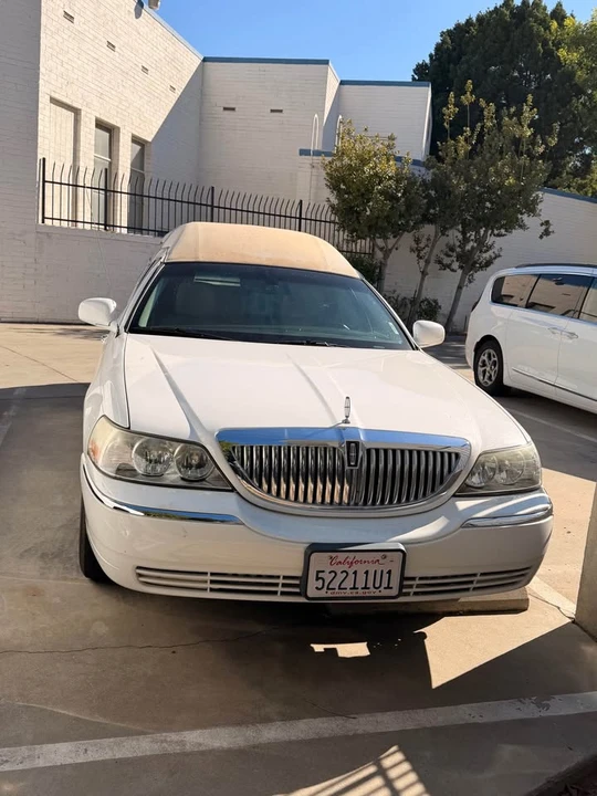2011 Lincoln Continental - Image 3 of 3