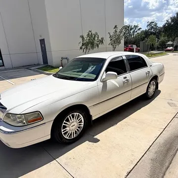 2011 Lincoln Continental Signature Sedan 4D