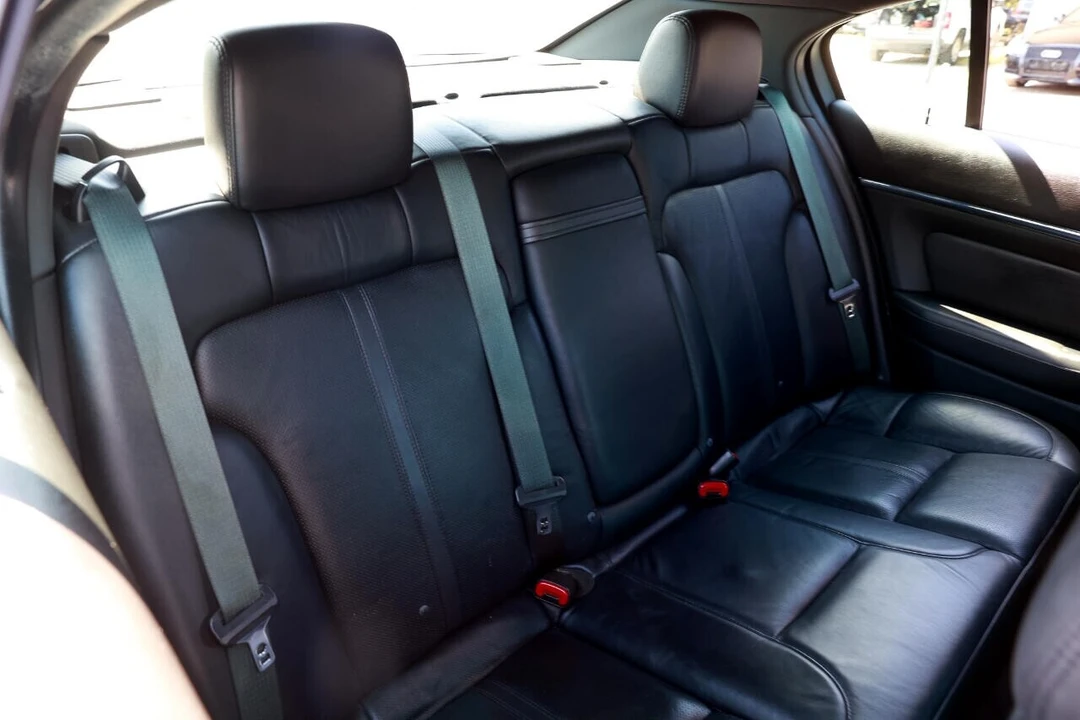 2011 Lincoln MKS - Image 14 of 21