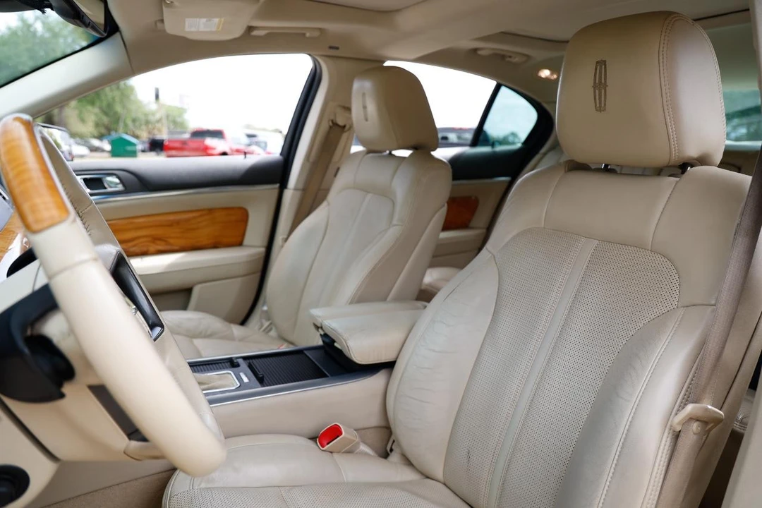 2011 Lincoln MKS - Image 6 of 21