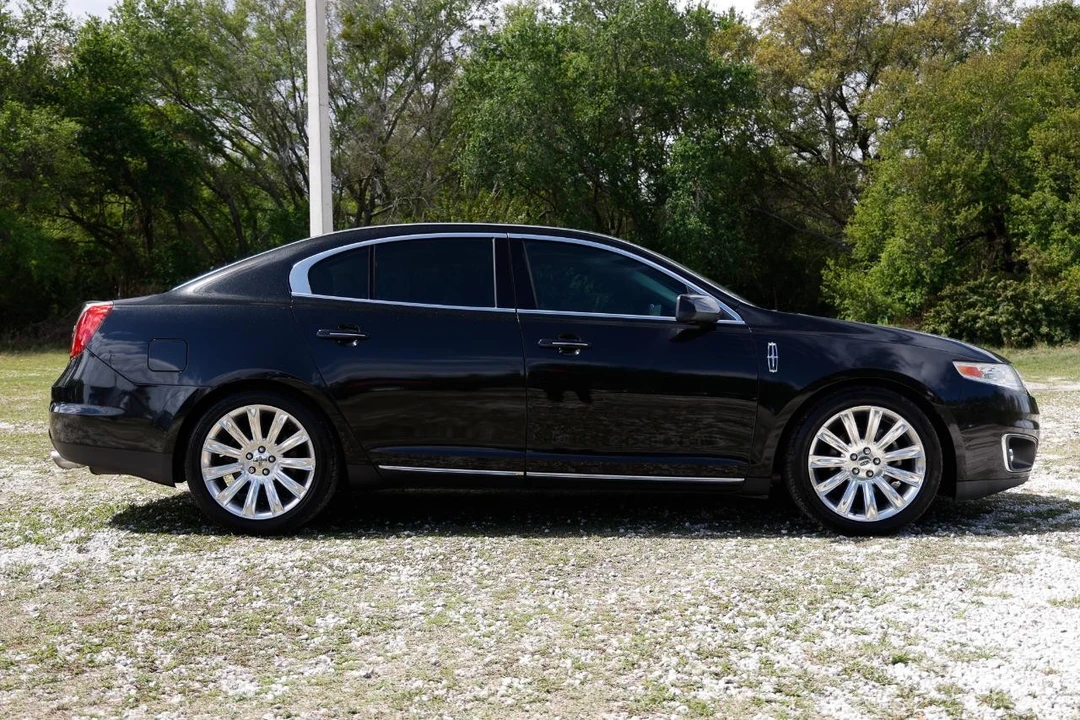 2011 Lincoln MKS - Image 13 of 21