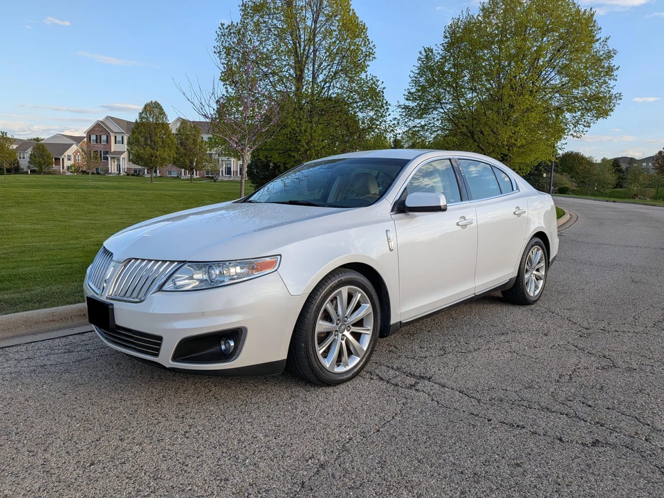 2011 Lincoln MKS - Image 5 of 31