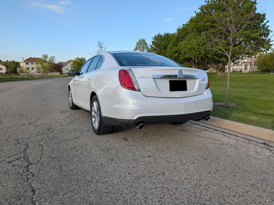 2011 Lincoln MKS - Image 15 of 31