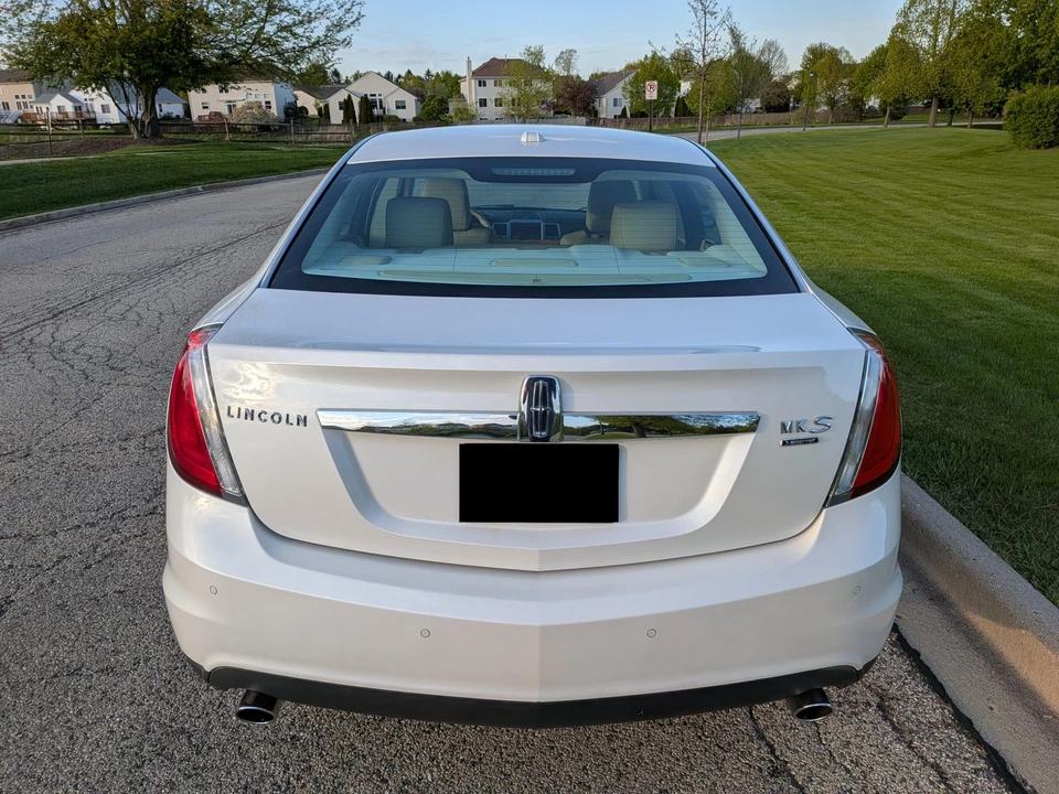 2011 Lincoln MKS - Image 19 of 31