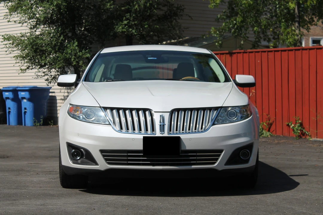 2011 Lincoln MKS - Image 29 of 31