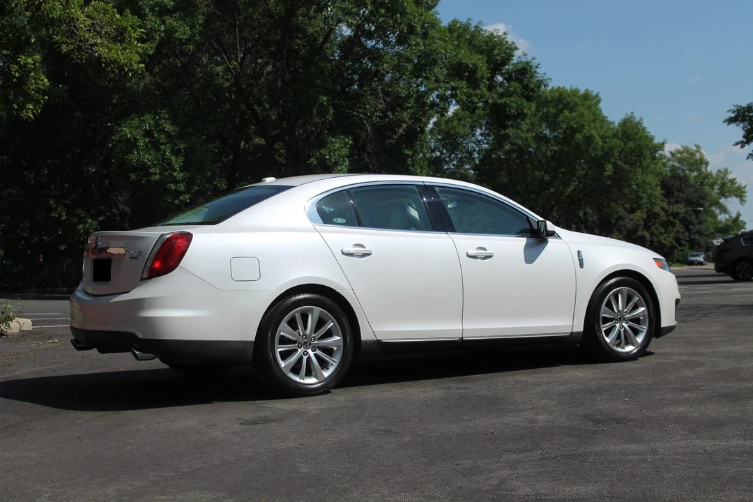 2011 Lincoln MKS - Image 23 of 31