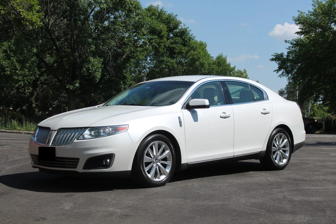 2011 Lincoln MKS - Image 7 of 31