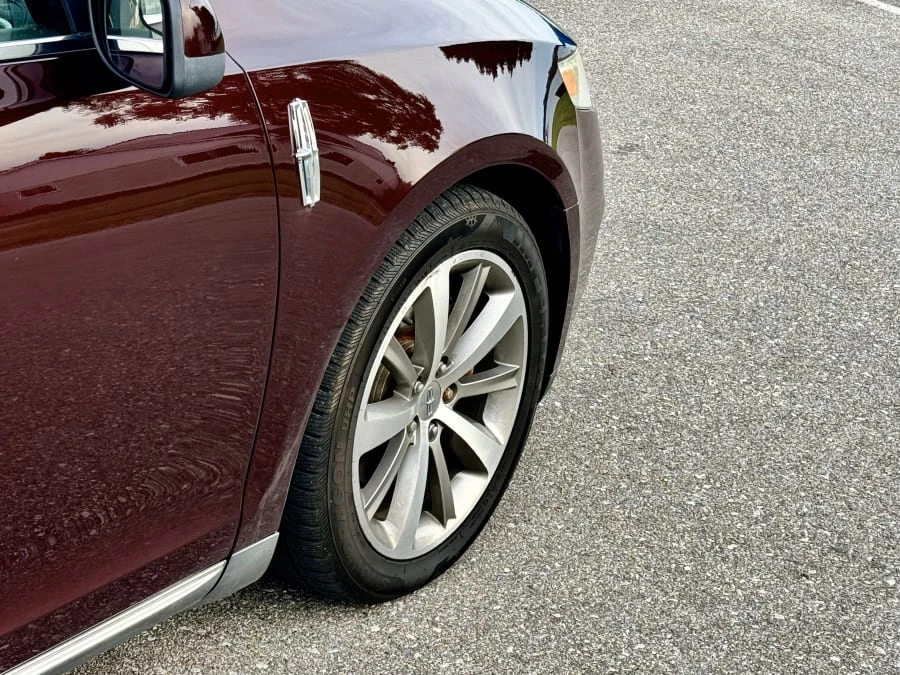 2011 Lincoln MKS - Image 12 of 25