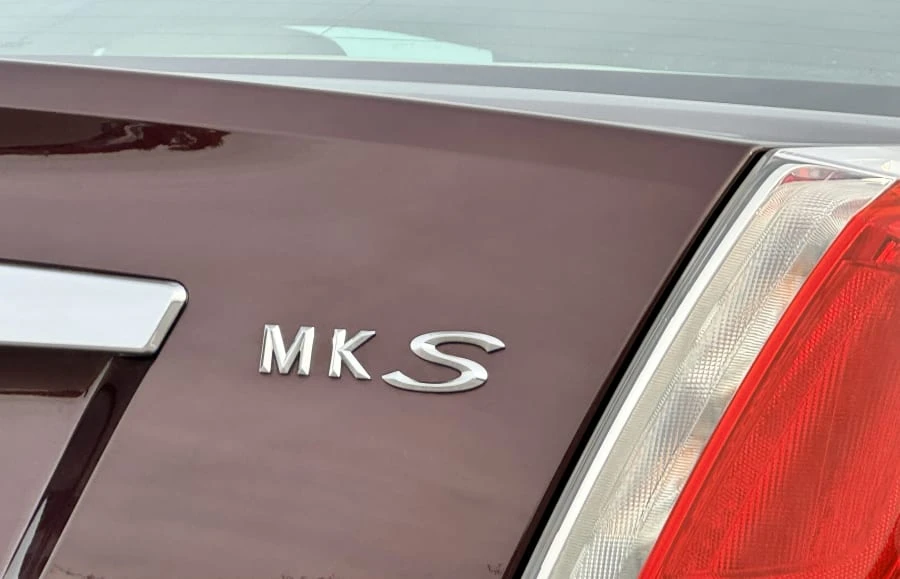 2011 Lincoln MKS - Image 11 of 25
