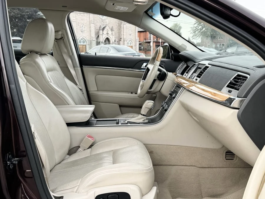 2011 Lincoln MKS - Image 22 of 25