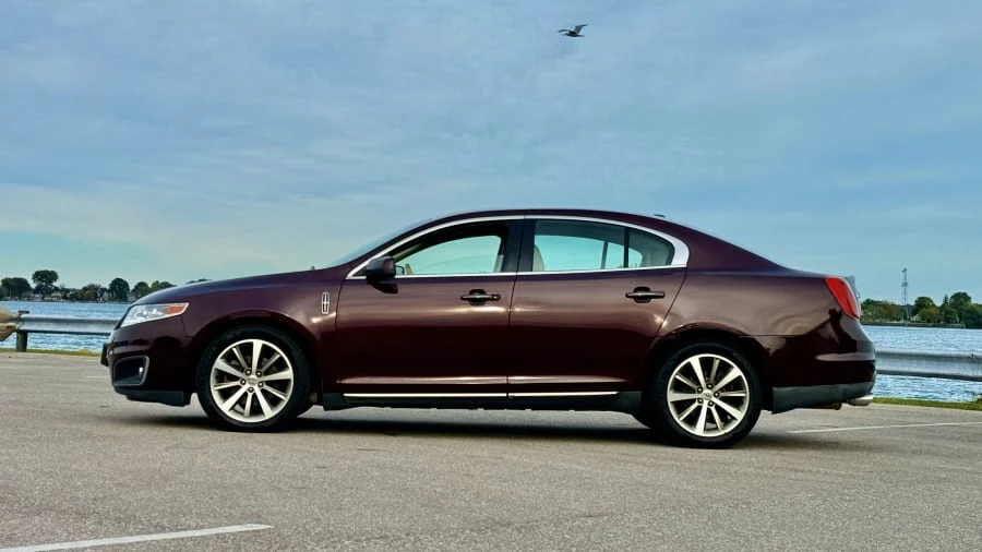 2011 Lincoln MKS - Image 2 of 25