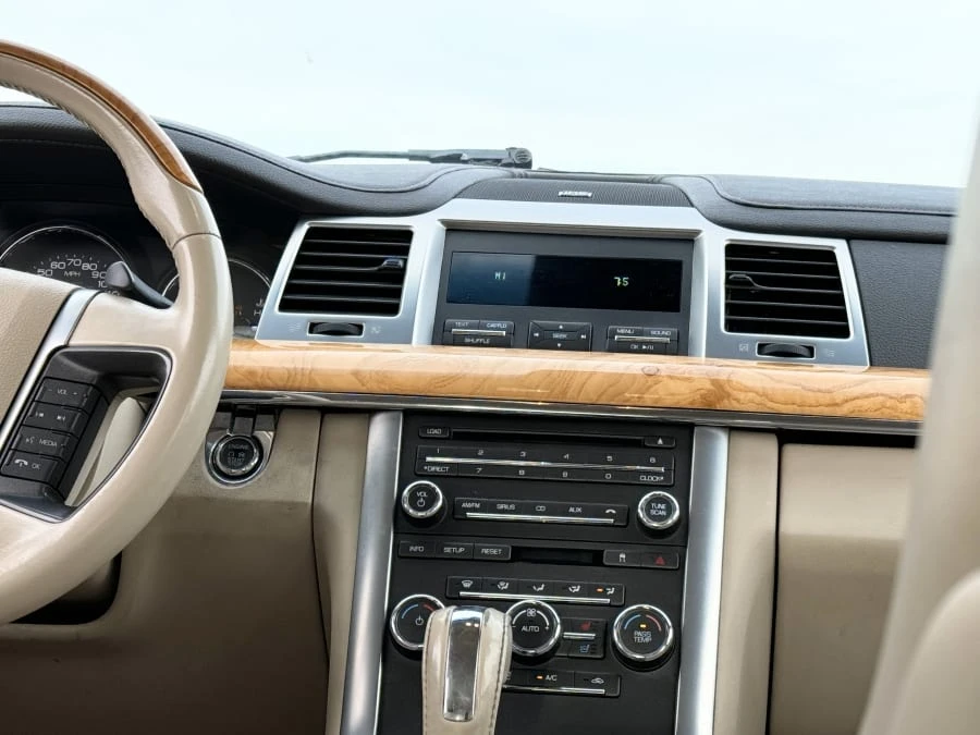 2011 Lincoln MKS - Image 19 of 25
