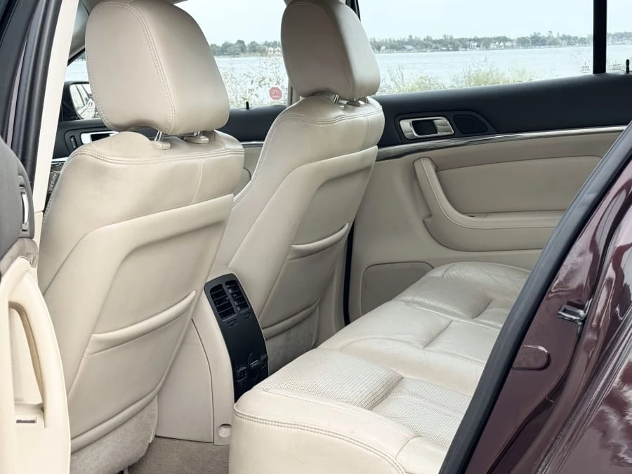 2011 Lincoln MKS - Image 18 of 25