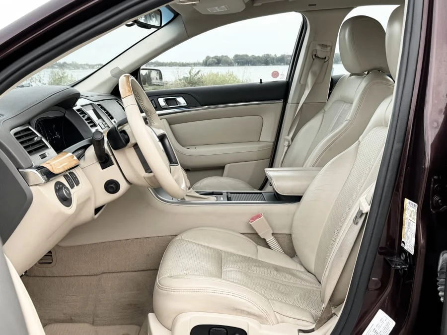 2011 Lincoln MKS - Image 17 of 25