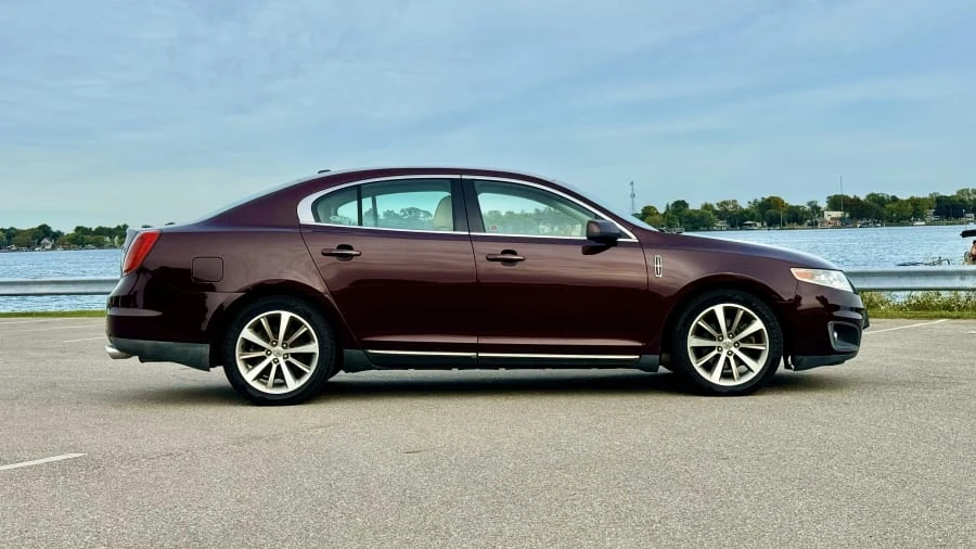 2011 Lincoln MKS - Image 4 of 25