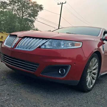 2011 Lincoln MKS Sedan 4D