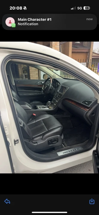 2011 Lincoln MKT - Image 9 of 16