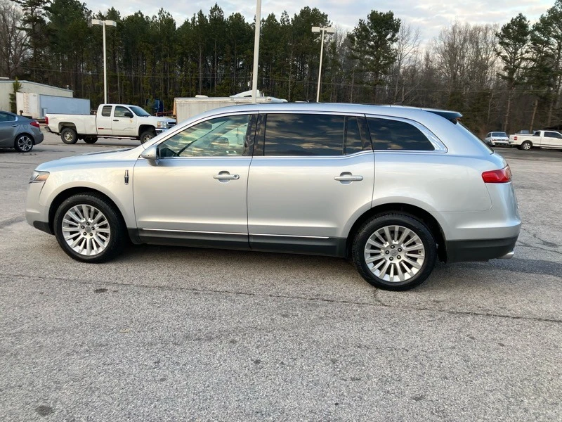 2011 Lincoln MKT - Image 6 of 21