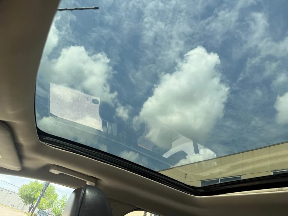 2011 Lincoln MKX - Image 7 of 11
