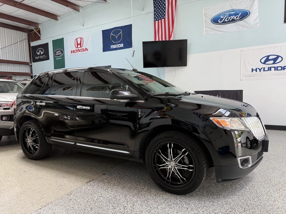 2011 Lincoln MKX - Image 10 of 20