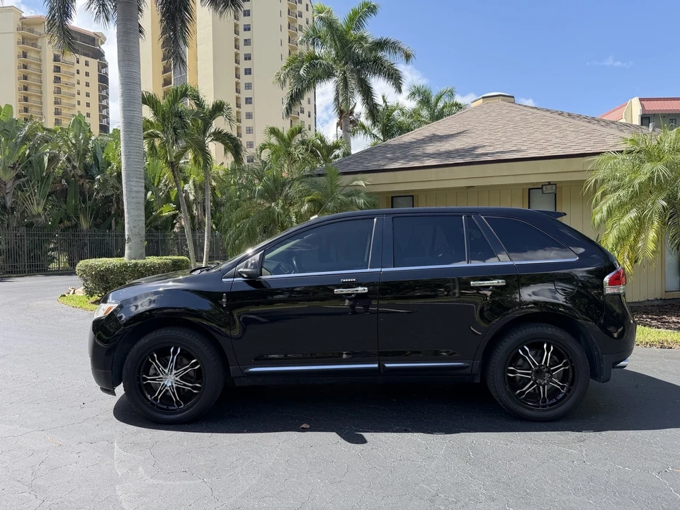 2011 Lincoln MKX - Image 8 of 20