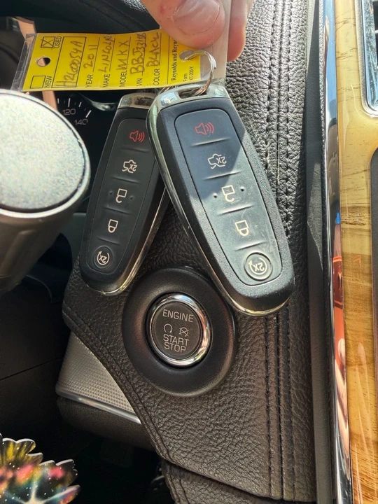 2011 Lincoln MKX - Image 19 of 20