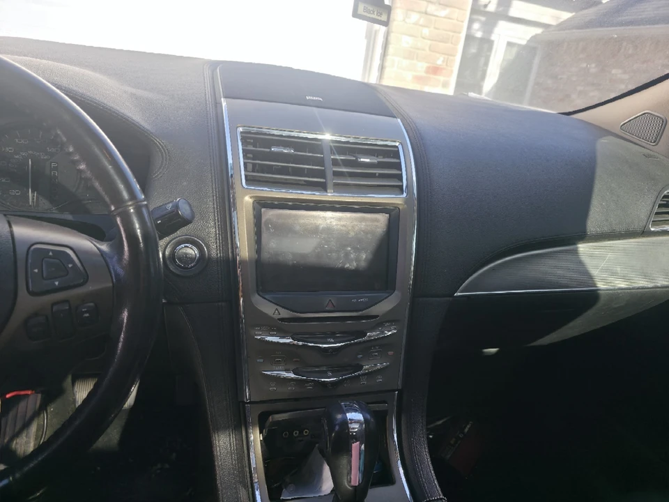 2011 Lincoln MKX - Image 12 of 15