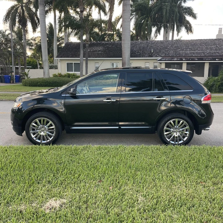 2011 Lincoln MKX - Image 7 of 12