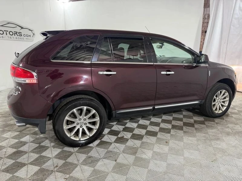 2011 Lincoln MKX - Image 9 of 12