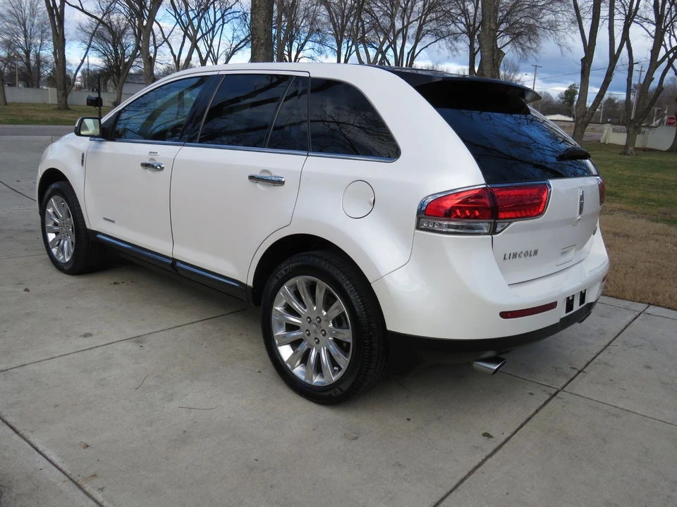2011 Lincoln MKX - Image 6 of 12
