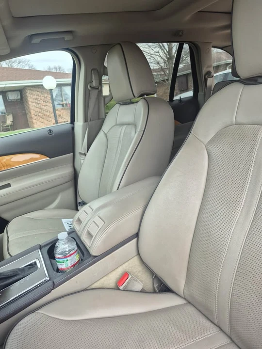 2011 Lincoln MKX - Image 6 of 10
