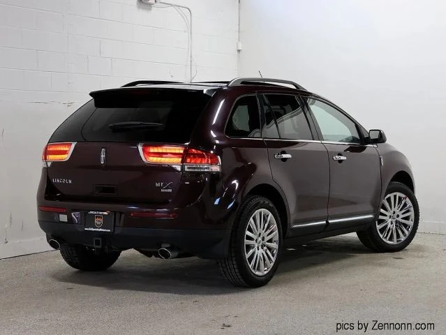 2011 Lincoln MKX - Image 10 of 21