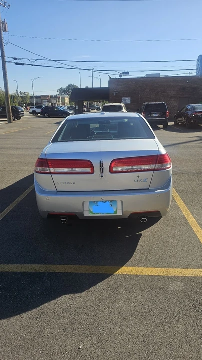 2011 Lincoln MKZ - Image 2 of 10