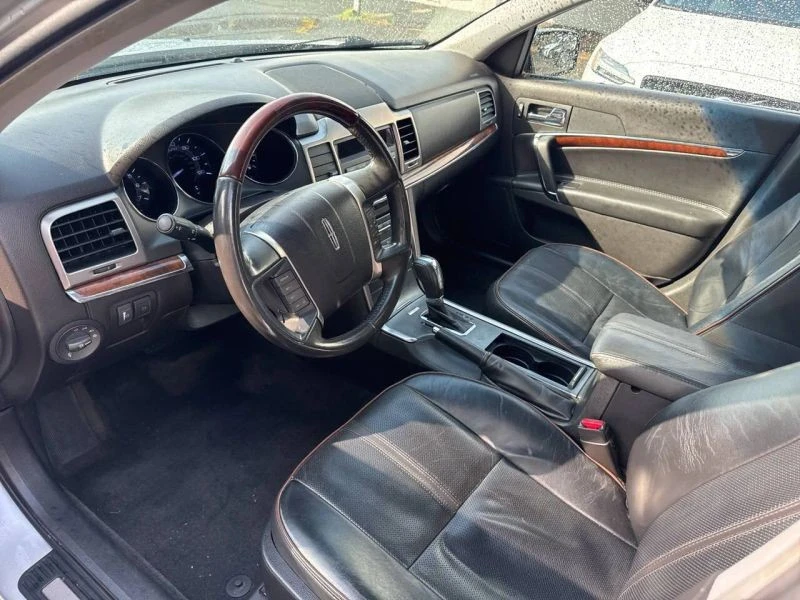 2011 Lincoln MKZ - Image 8 of 12