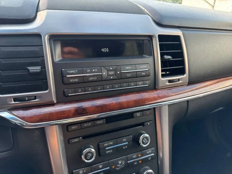 2011 Lincoln MKZ - Image 9 of 12