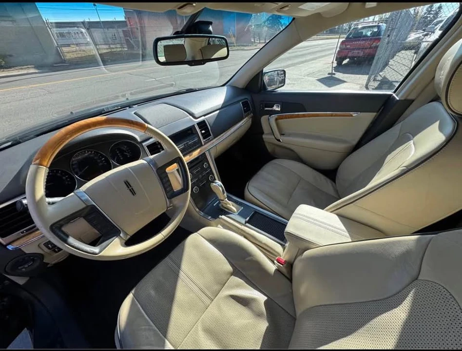 2011 Lincoln MKZ - Image 14 of 18