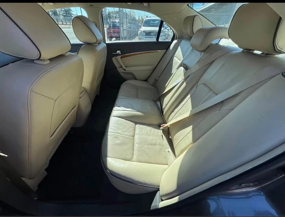 2011 Lincoln MKZ - Image 18 of 18